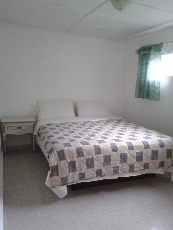 بوكيتي Autana Bed & Breakfast الغرفة الصورة